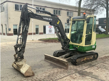 Excavadora VOLVO EC35D