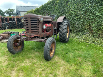 Tractor BELARUS