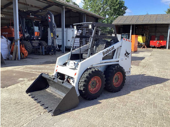 Minicargadora BOBCAT