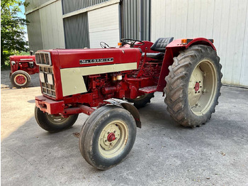 Tractor McCORMICK