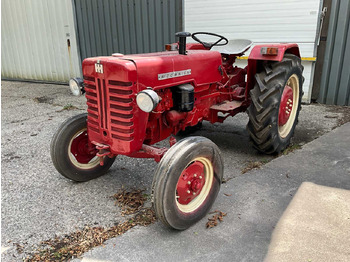 Tractor McCORMICK