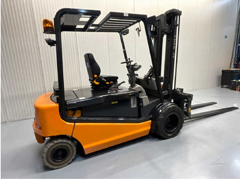 Carretilla elevadora STILL R60-50 FORKLIFT 5000KG WITH FORK POSITIONER - BATTERY 2018 - FORKS 2400MM: foto 5 Carretilla elevadora STILL R60-50 FORKLIFT 5000KG WITH FORK POSITIONER - BATTERY 2018 - FORKS 2400MM: foto 5