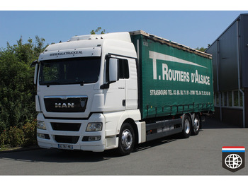Camión lona MAN TGX 26.440