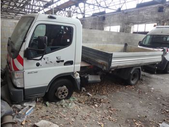 Camión volquete MITSUBISHI