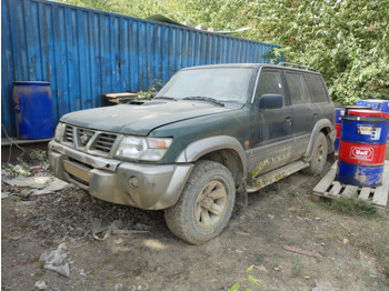 Coche NISSAN