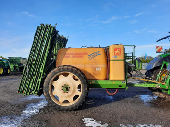 Pulverizador arrastrado AMAZONE