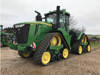 Tractor JOHN DEERE