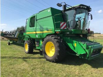 Cosechadora de granos John Deere T 660i: foto 1