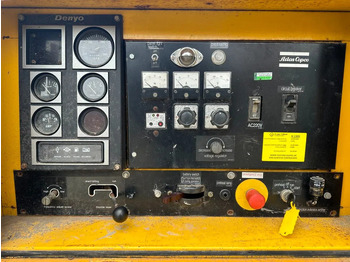 Generador industriale Atlas-Copco Komatsu 40 kVA Silent generatorset: foto 3