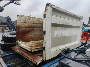 Implemento para Equipo de manutención Terberg Dumper: foto 2 Implemento para Equipo de manutención Terberg Dumper: foto 2