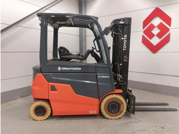 Carretilla elevadora eléctrica TOYOTA
