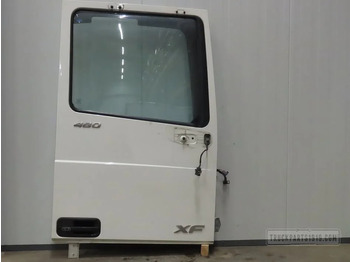 Puerta y piezas DAF XF 106