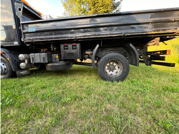 Camión caja abierta IVECO
