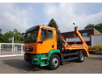 Camión portacontenedor de cadenas MAN TGM 18.340