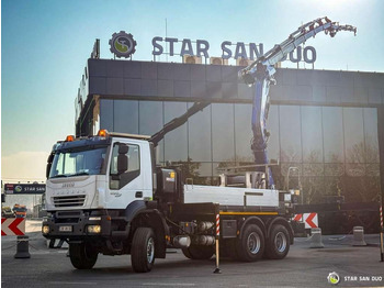 Camión grúa IVECO Trakker