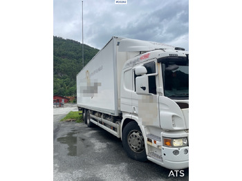 Camión caja cerrada SCANIA P 340