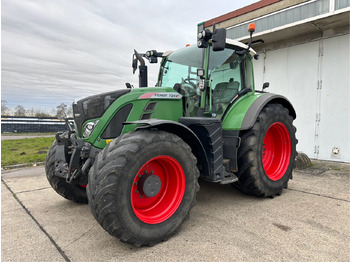 Tractor FENDT 724 Vario