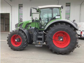 Tractor FENDT 824 Vario
