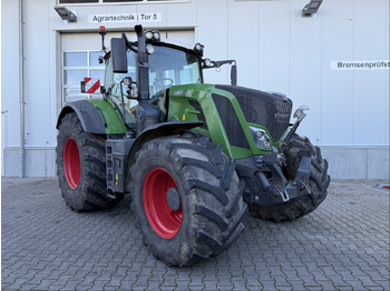 Tractor FENDT 828 Vario