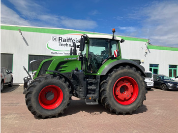 Tractor FENDT 828 Vario