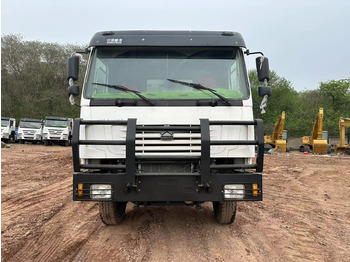 Camión volquete SINOTRUK HOWO 371 with Bumper: foto 3