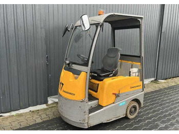 Remolcadora JUNGHEINRICH