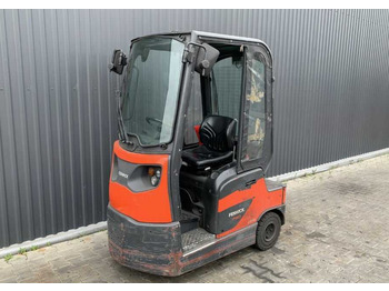 Remolcadora LINDE P60