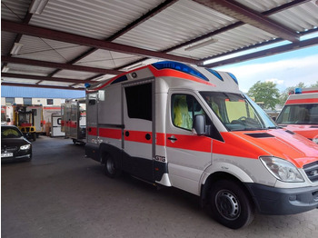 Ambulancia MERCEDES-BENZ
