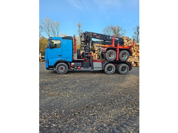 Camión forestal VOLVO FH16