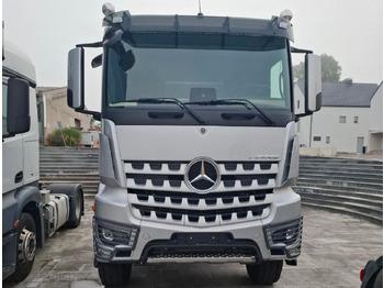 Camión chasis Mercedes-Benz Arocs 4153 8x4 Fahrgestell: foto 2