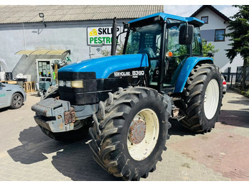 Tractor NEW HOLLAND 8360