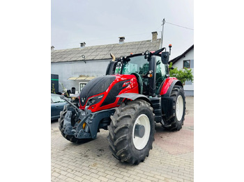 Tractor VALTRA T154