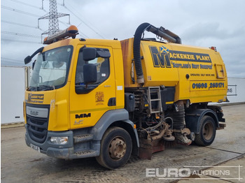Barredora vial DAF LF 220