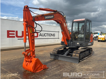 Miniexcavadora DOOSAN DH55