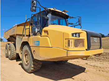 Dúmper articulado CATERPILLAR 730