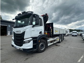 Camión grúa IVECO S-WAY