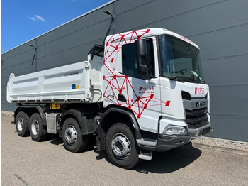 Camión volquete DAF XD 450