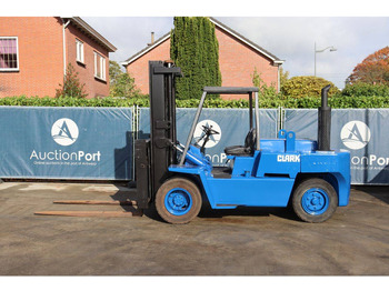 Carretilla elevadora diésel Clark C 500Y155: foto 2