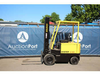 Carretilla elevadora eléctrica HYSTER