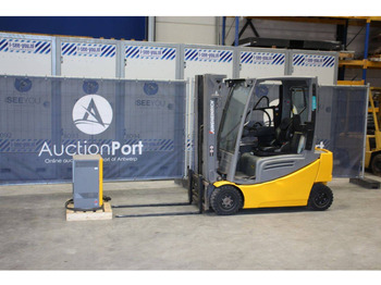 Carretilla elevadora eléctrica JUNGHEINRICH EFG 316