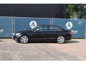 Sedan MERCEDES-BENZ