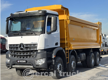 Camión volquete MERCEDES-BENZ Arocs 4142