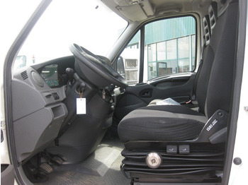 Furgoneta caja cerrada IVECO 35C15 CAJA CERRADA: foto 4