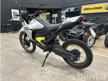 Motocicleta BRP: foto 3