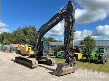 Excavadora de cadenas VOLVO EC220DL
