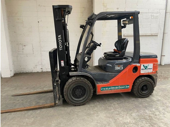 Carretilla elevadora diésel TOYOTA FDF 30