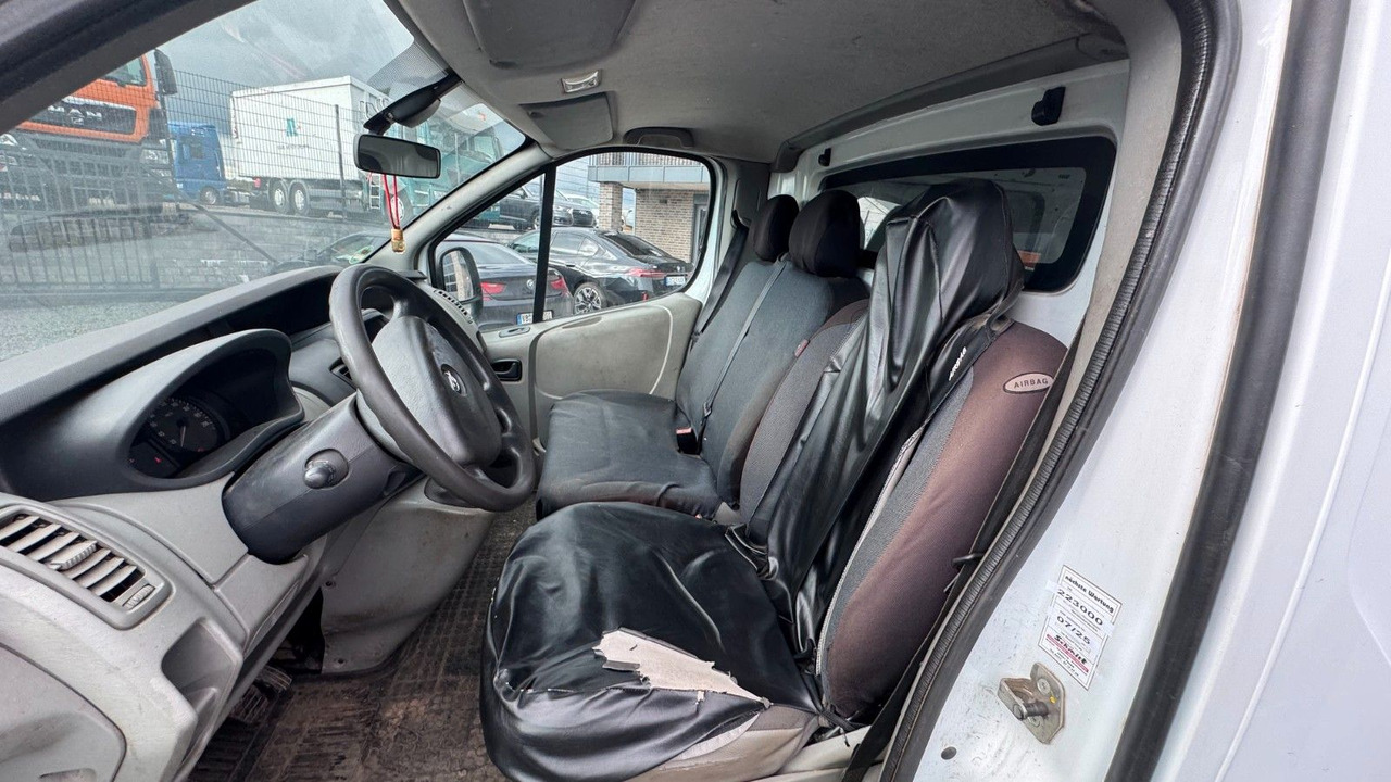 Furgoneta pequeña Opel Vivaro Kasten Klima Hoch: foto 6