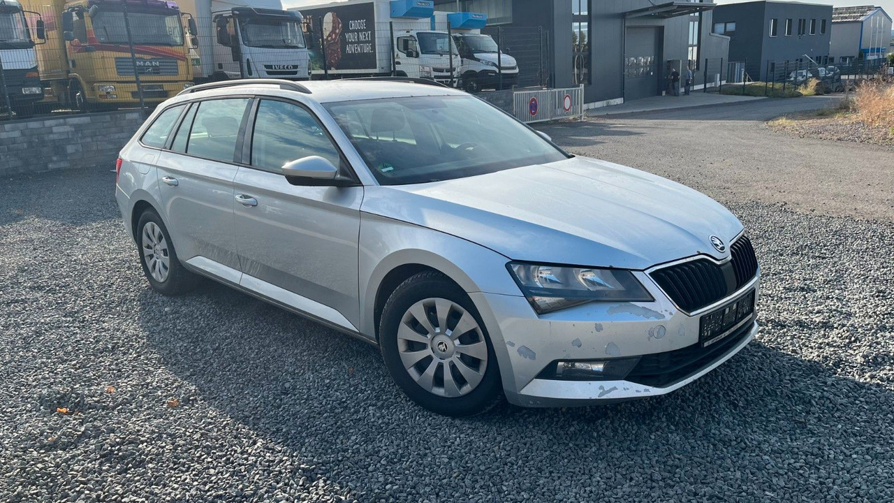 Skoda Superb Combi Active - Coche familiar: foto 3 Skoda Superb Combi Active - Coche familiar: foto 3