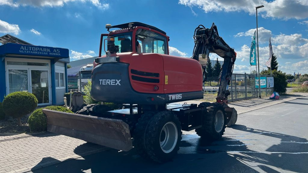 Terex TW85 Mobilbagger 8600 Kg Verstellausleger Terex TW85 Mobilbagger 8600 Kg Verstellausleger - Excavadora de ruedas: foto 2 Terex TW85 Mobilbagger 8600 Kg Verstellausleger Terex TW85 Mobilbagger 8600 Kg Verstellausleger - Excavadora de ruedas: foto 2