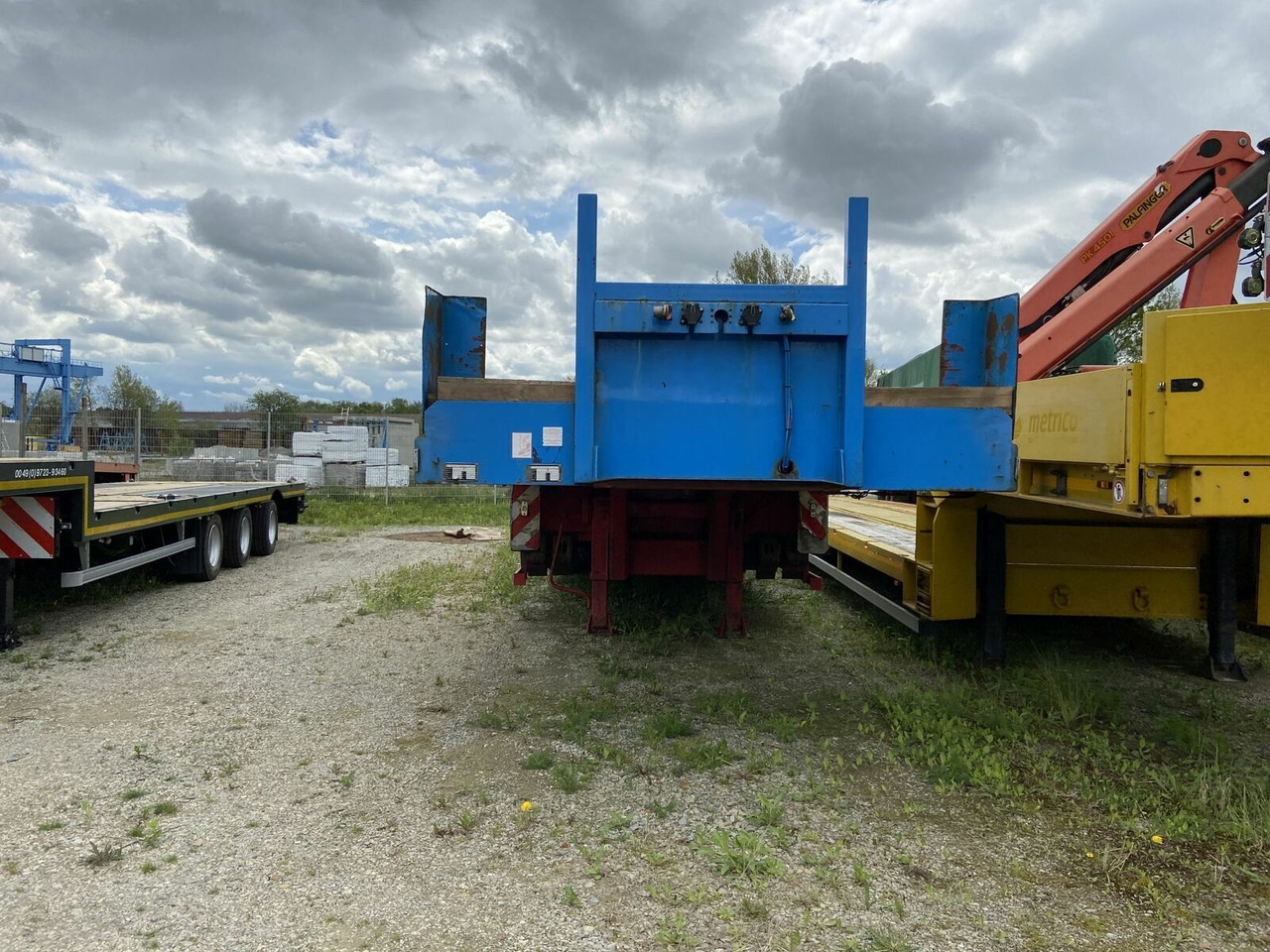 3 Achs Satteltieflader Platofür Fertigteile ode - Semirremolque góndola rebajadas: foto 2 3 Achs Satteltieflader Platofür Fertigteile ode - Semirremolque góndola rebajadas: foto 2